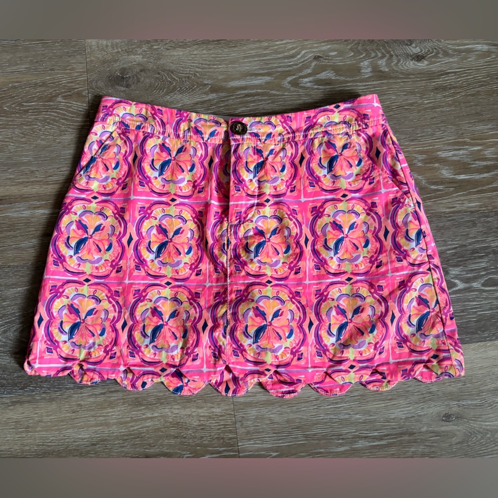 Lully Pulitzer Scalloped hem skirt with built in shorts 00, Bright colors!!